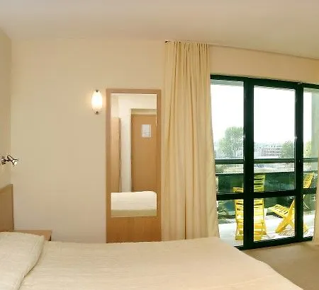 Aktinia Hotel
